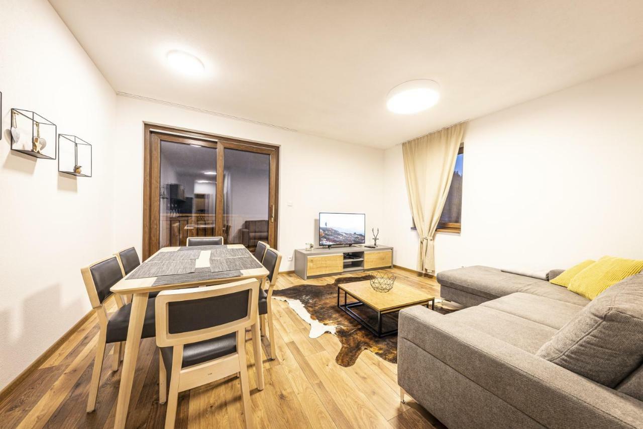 Apartmanovy Dom Poludnica - Chopok Juh Tale Extérieur photo