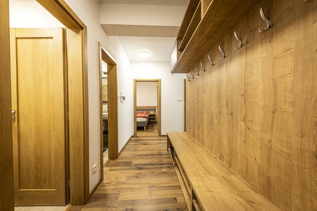 Apartmanovy Dom Poludnica - Chopok Juh Tale Extérieur photo