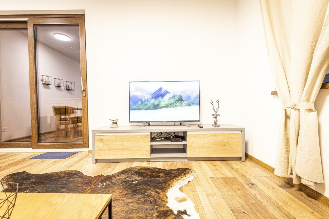 Apartmanovy Dom Poludnica - Chopok Juh Tale Extérieur photo