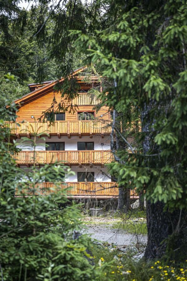 Apartmanovy Dom Poludnica - Chopok Juh Tale Extérieur photo