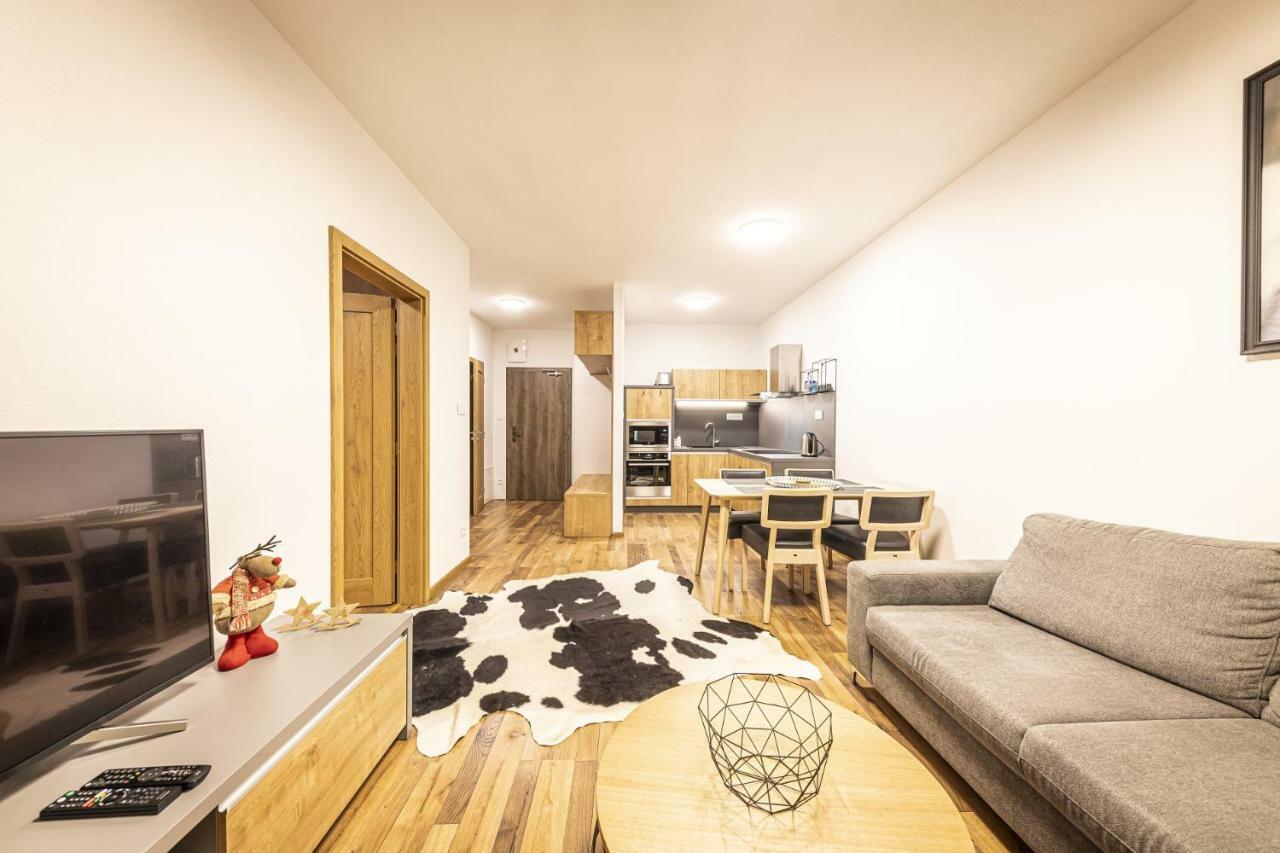 Apartmanovy Dom Poludnica - Chopok Juh Tale Extérieur photo