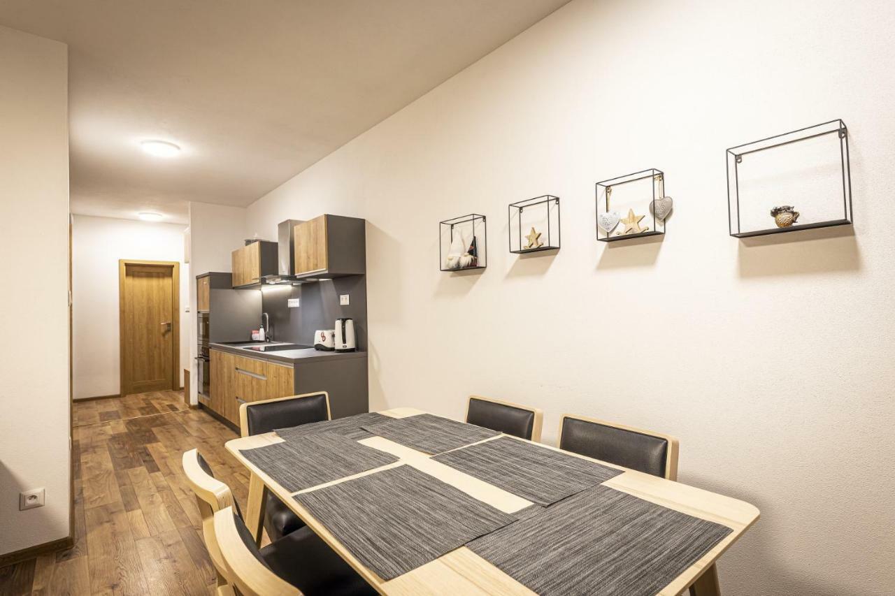 Apartmanovy Dom Poludnica - Chopok Juh Tale Extérieur photo