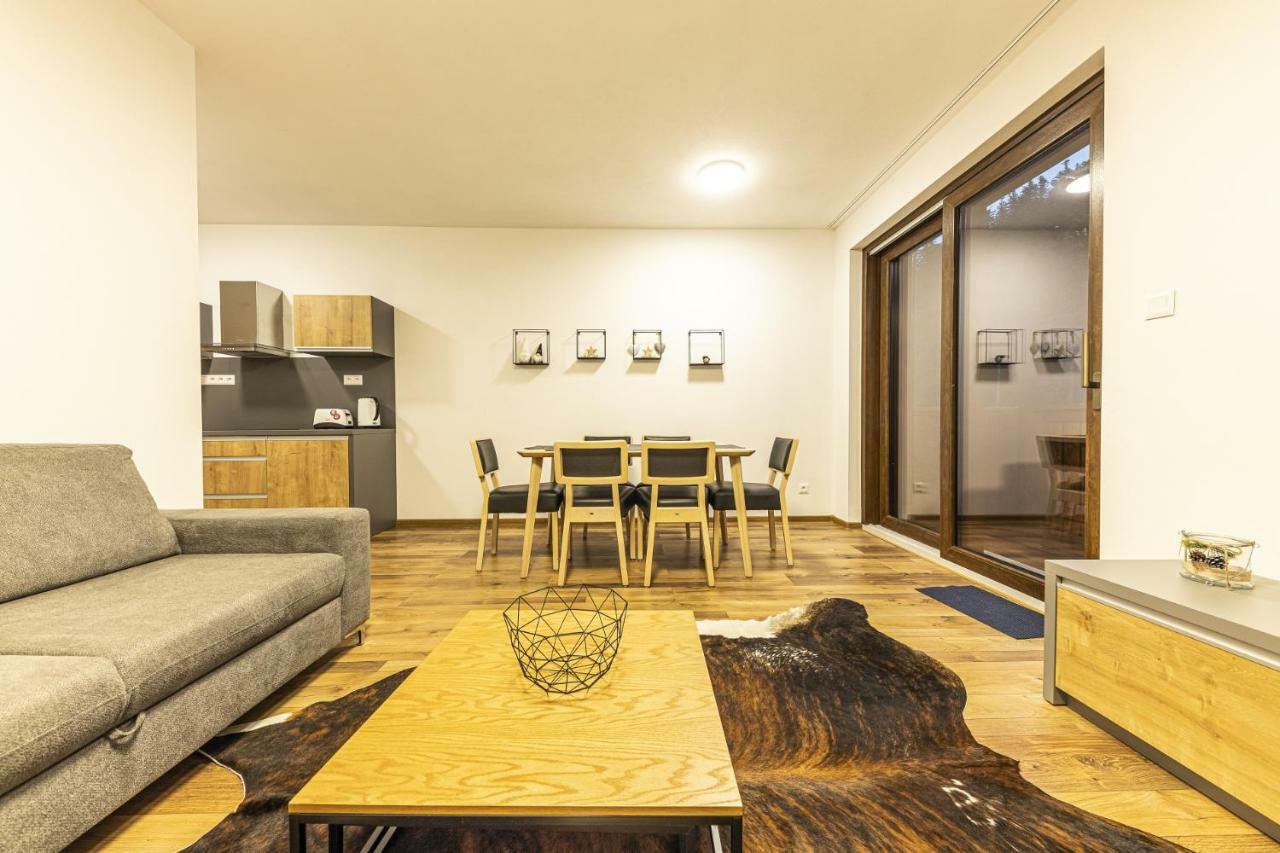 Apartmanovy Dom Poludnica - Chopok Juh Tale Extérieur photo