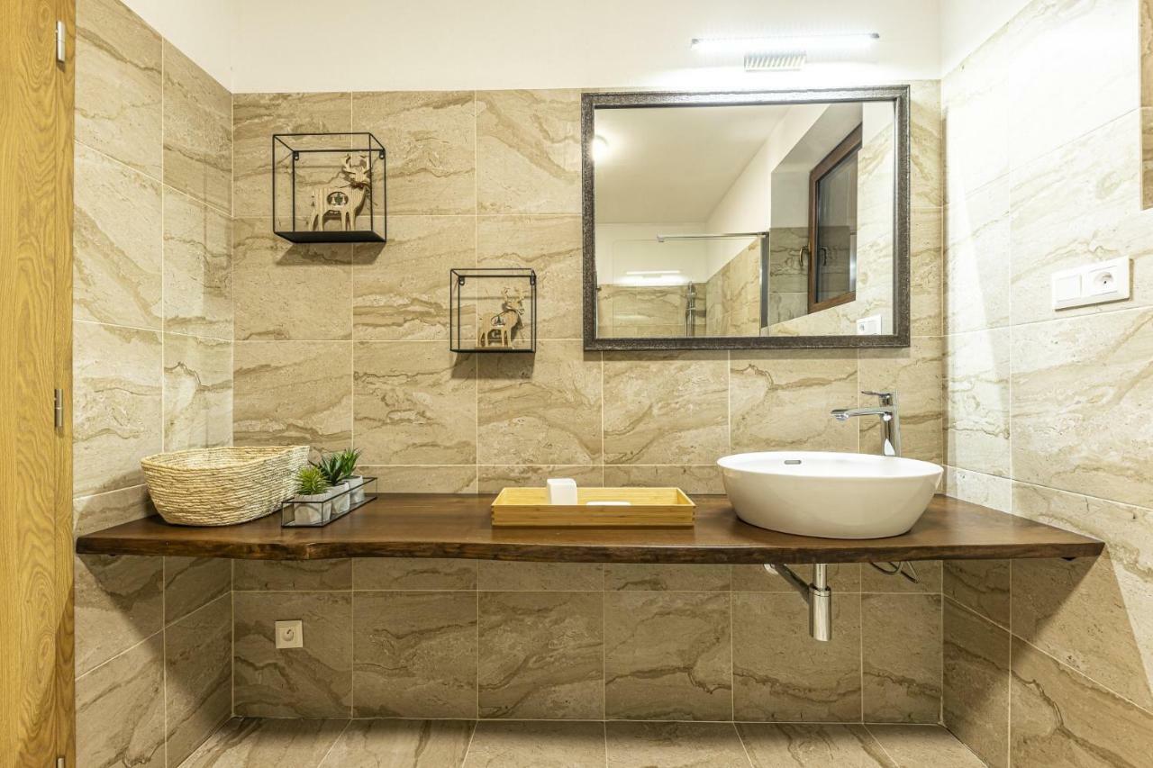 Apartmanovy Dom Poludnica - Chopok Juh Tale Extérieur photo