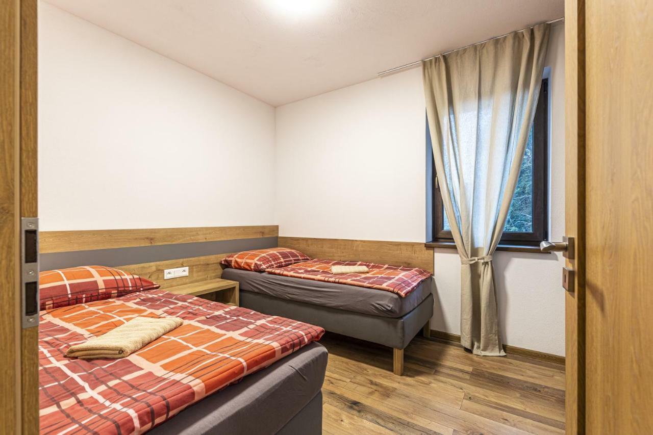Apartmanovy Dom Poludnica - Chopok Juh Tale Extérieur photo