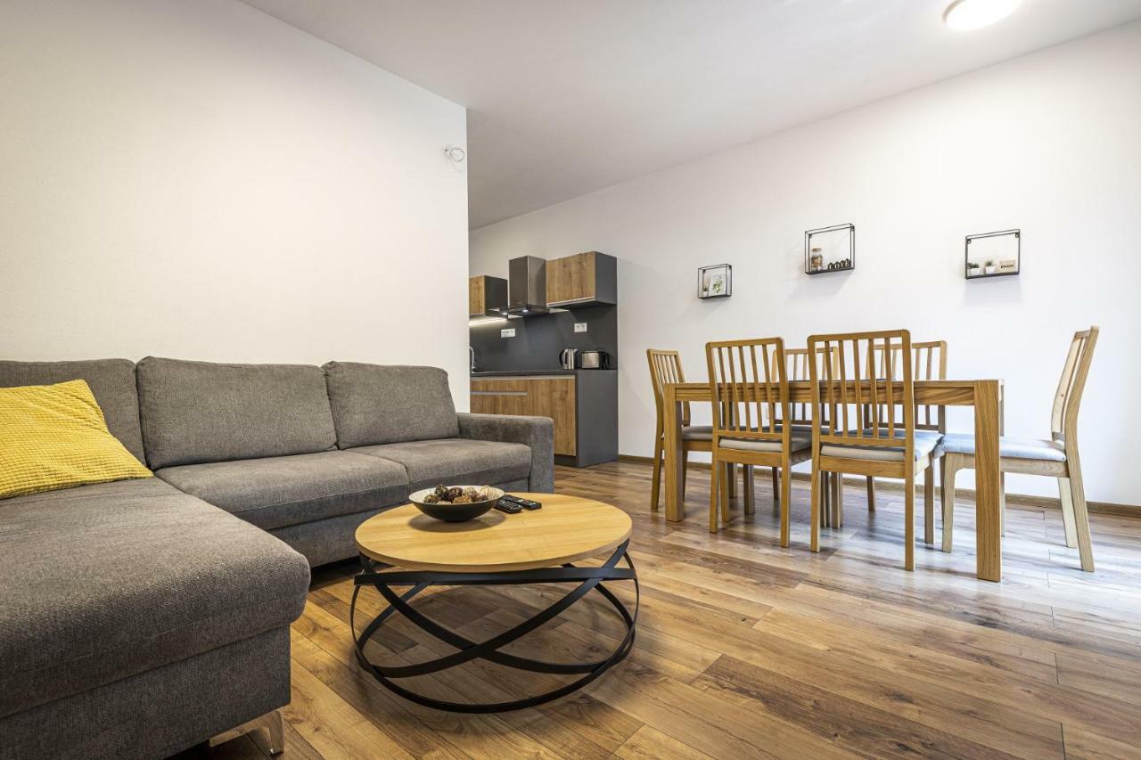 Apartmanovy Dom Poludnica - Chopok Juh Tale Extérieur photo